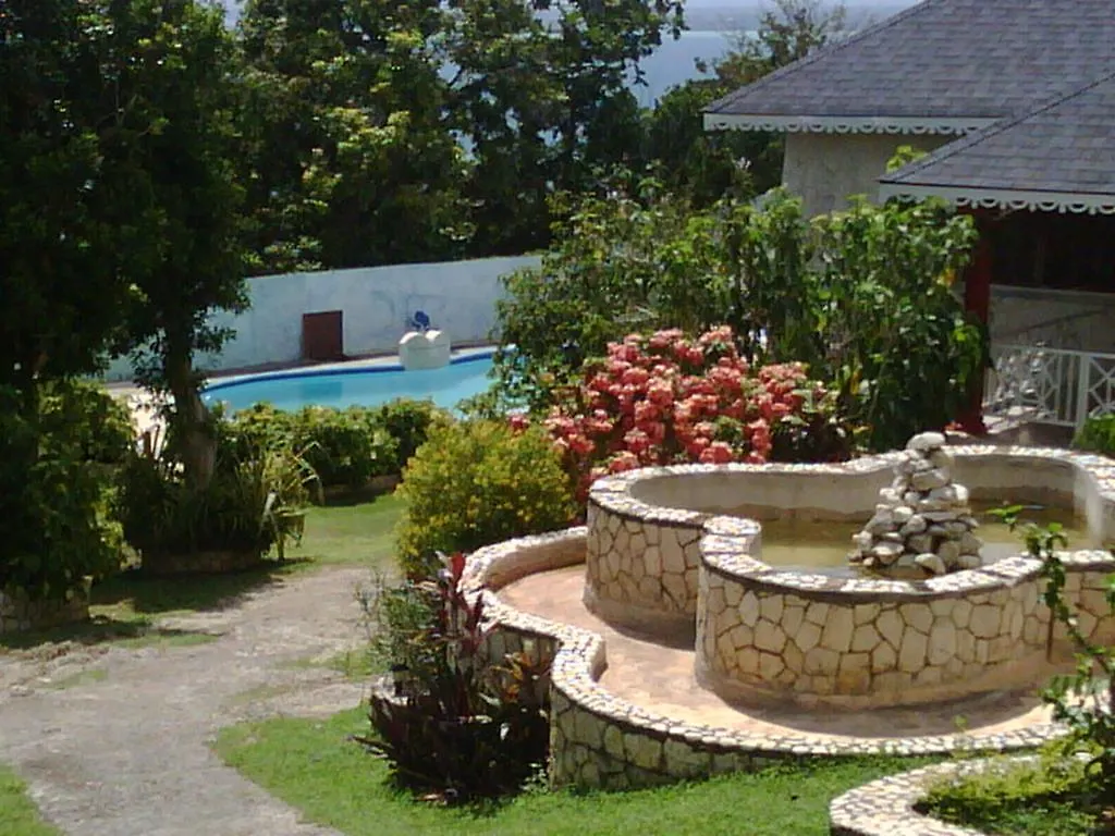 Bed & Breakfast Boutique B&B At Stone Village Bluefields