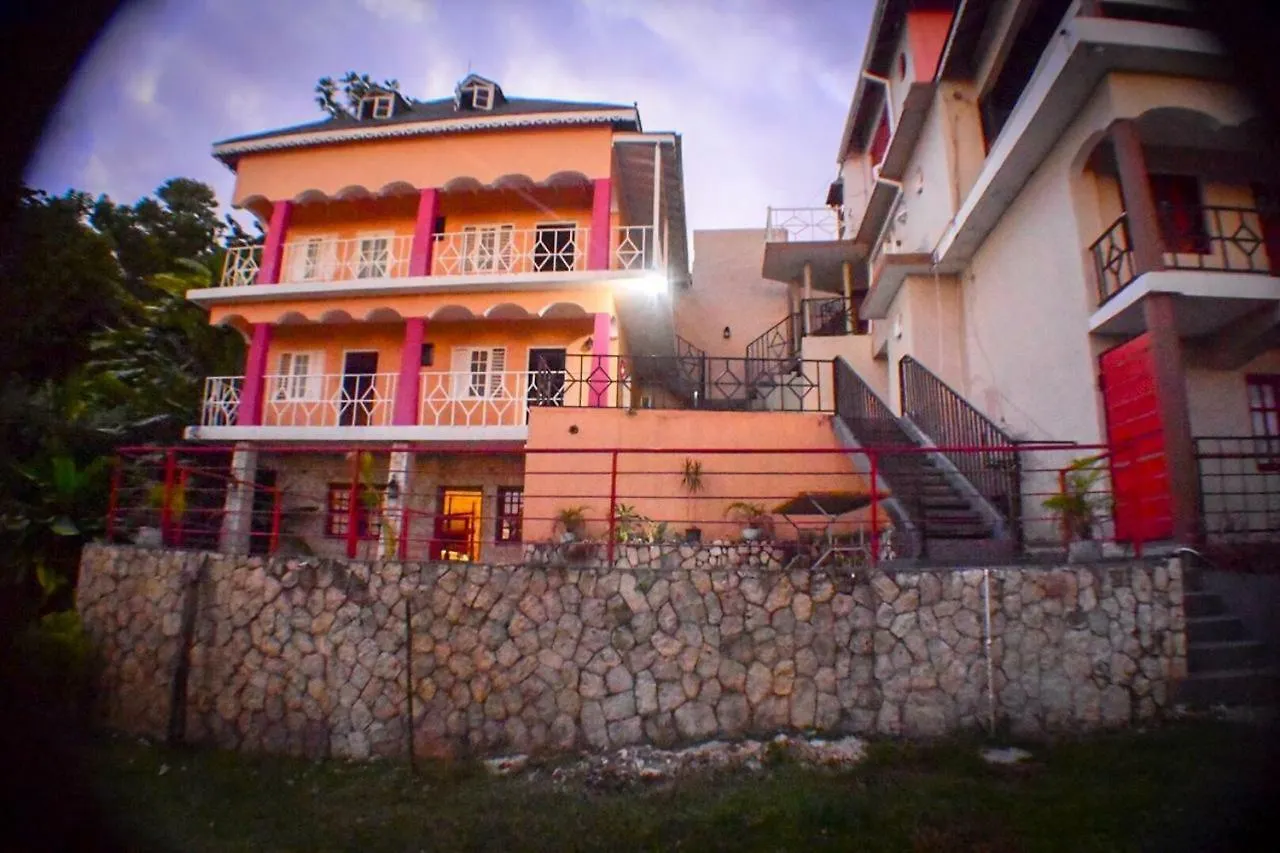 Bed & Breakfast Boutique B&B At Stone Village Bluefields